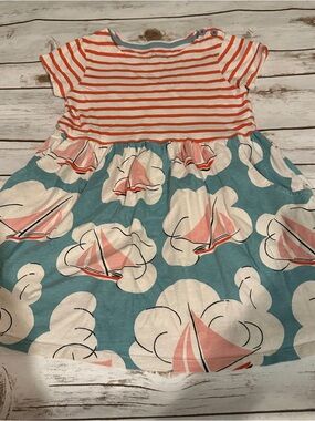 Mini Boden sailboat hopscotch play for light pilling 4/5